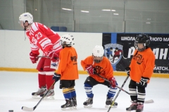Игрок Кхл на сборах ArtHockey