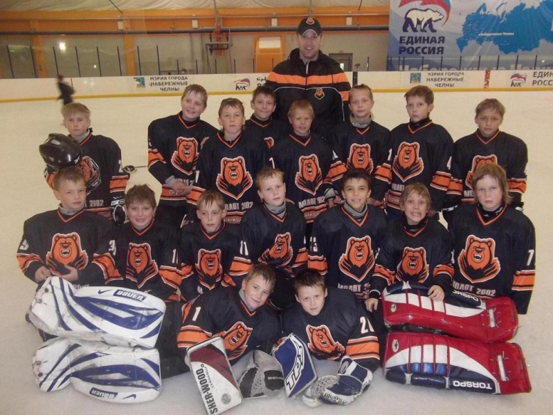 Молот 2002